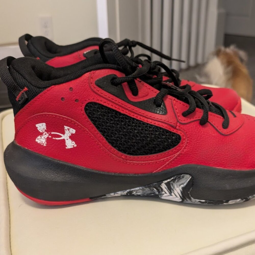 Boy's Under Armour Basketball Shoes